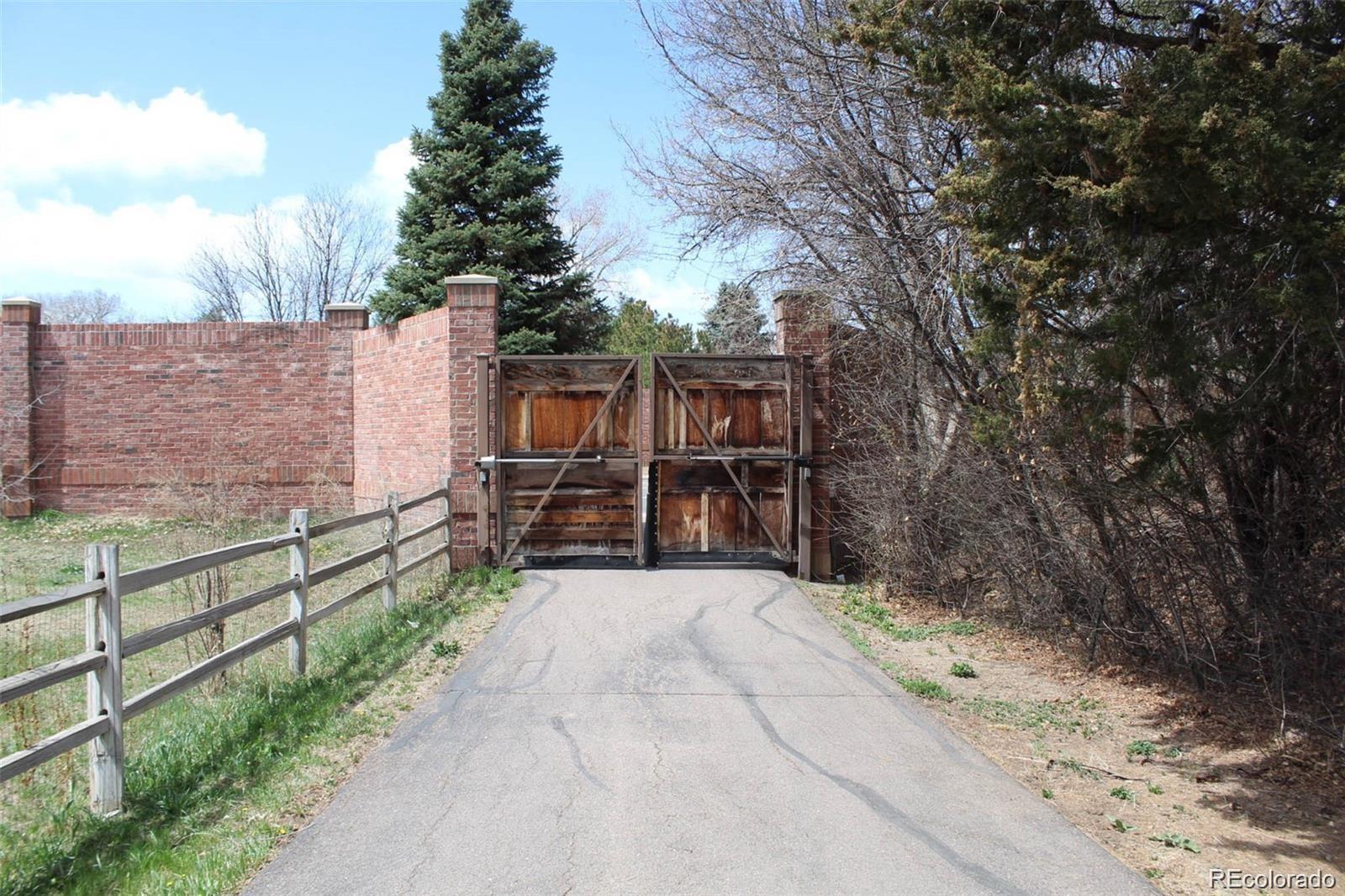 Photo of Listing #9658636