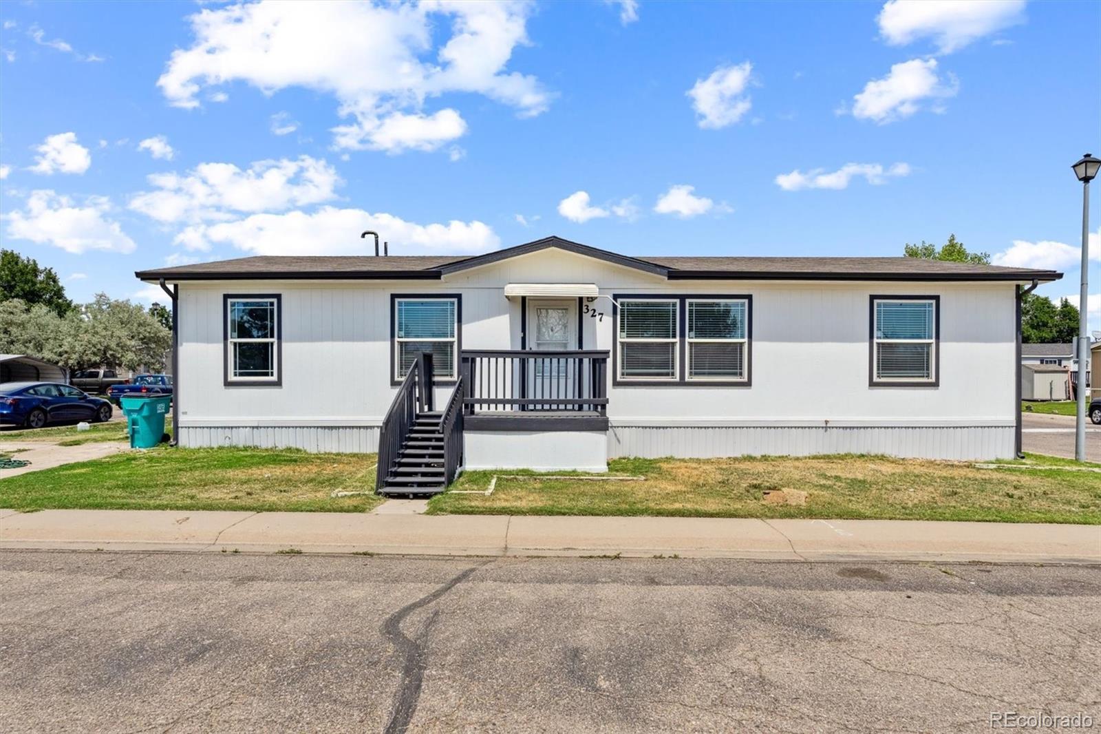 Photo of Listing #1689327