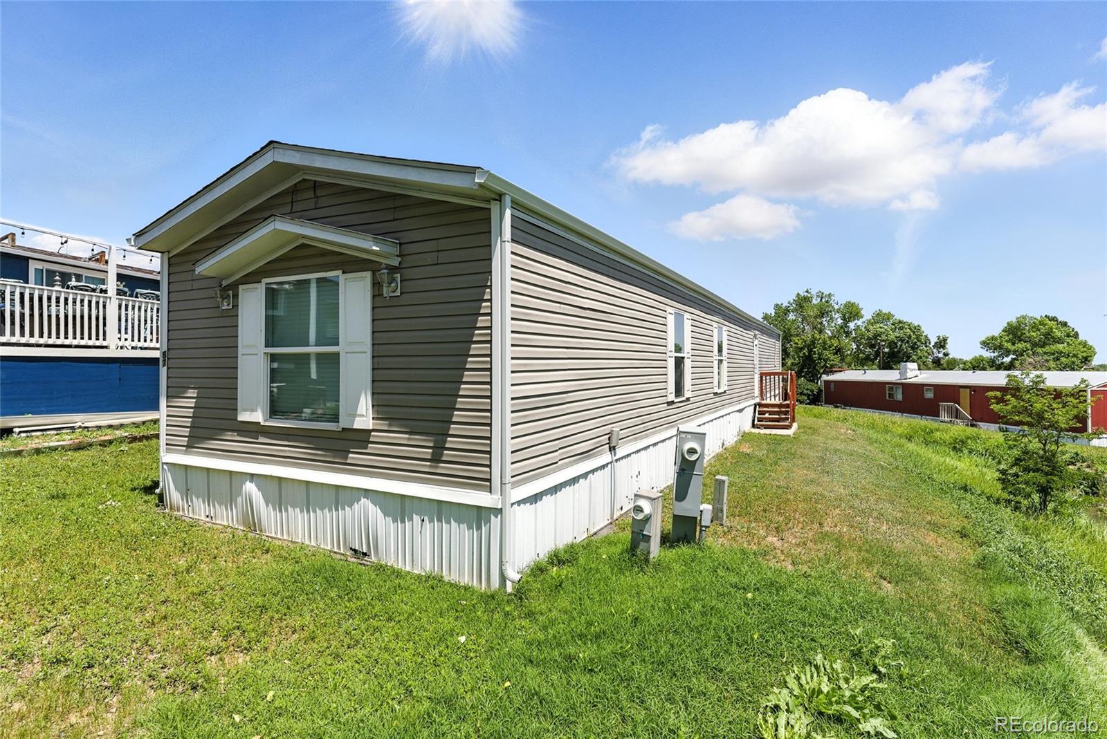 Photo of Listing #3371478