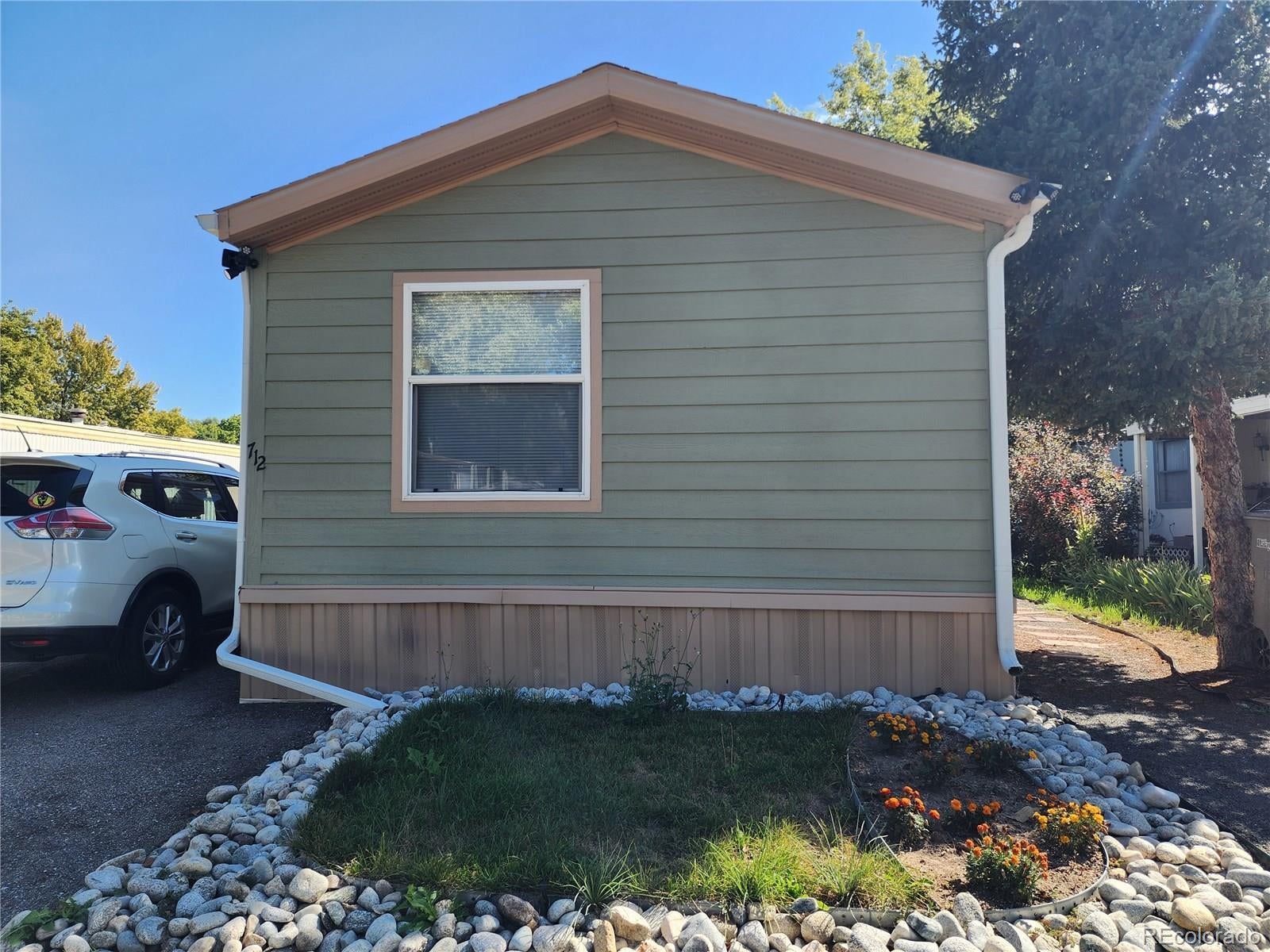 Photo of Listing #3860810