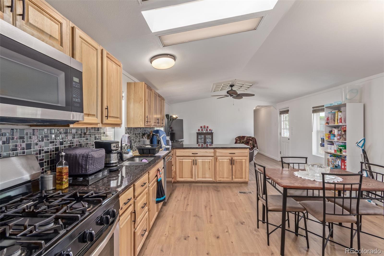 Photo of Listing #4122083