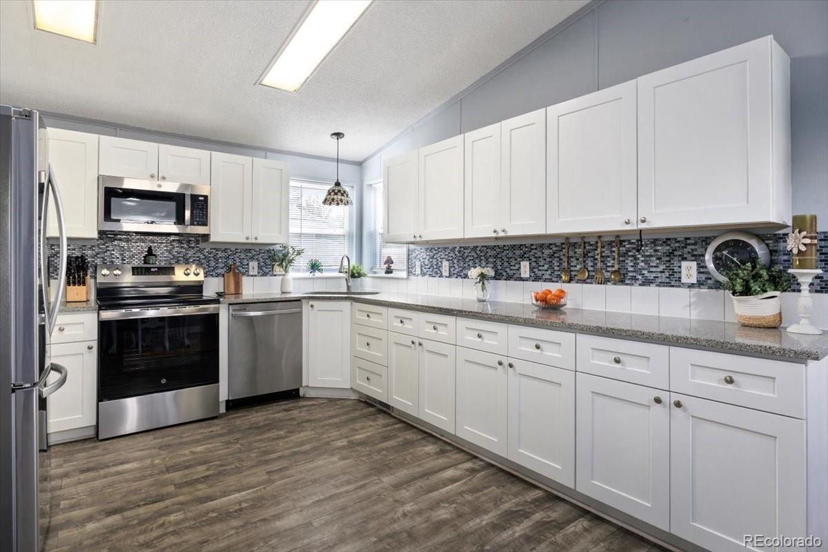 Photo of Listing #6377617