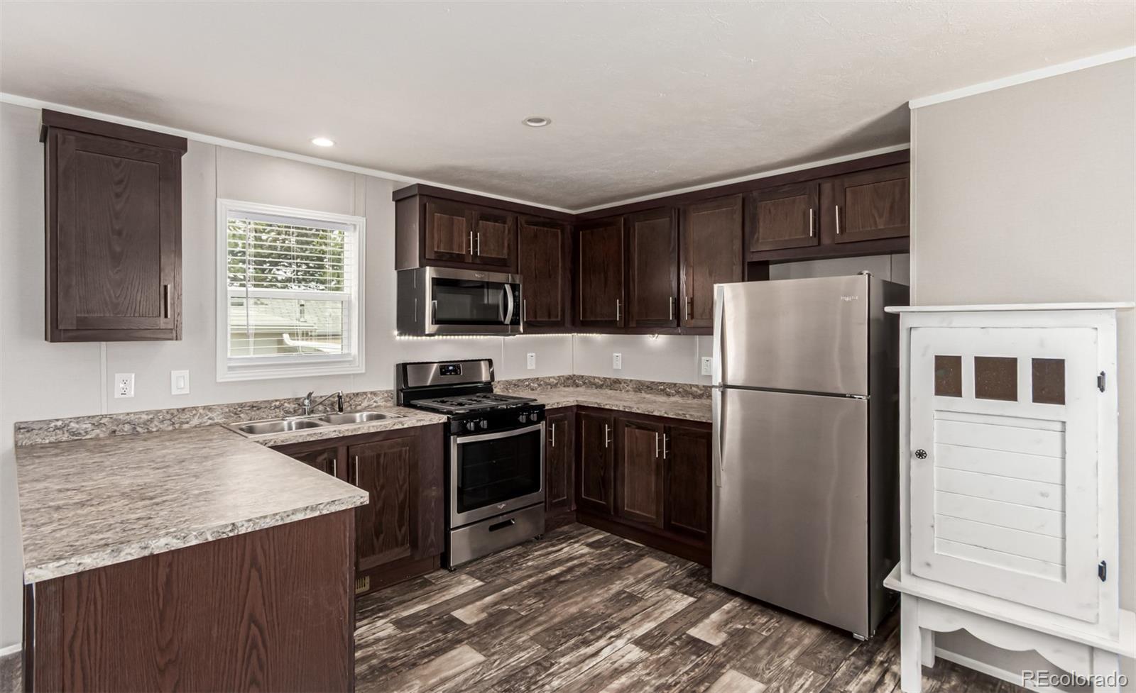 Photo of Listing #7990923