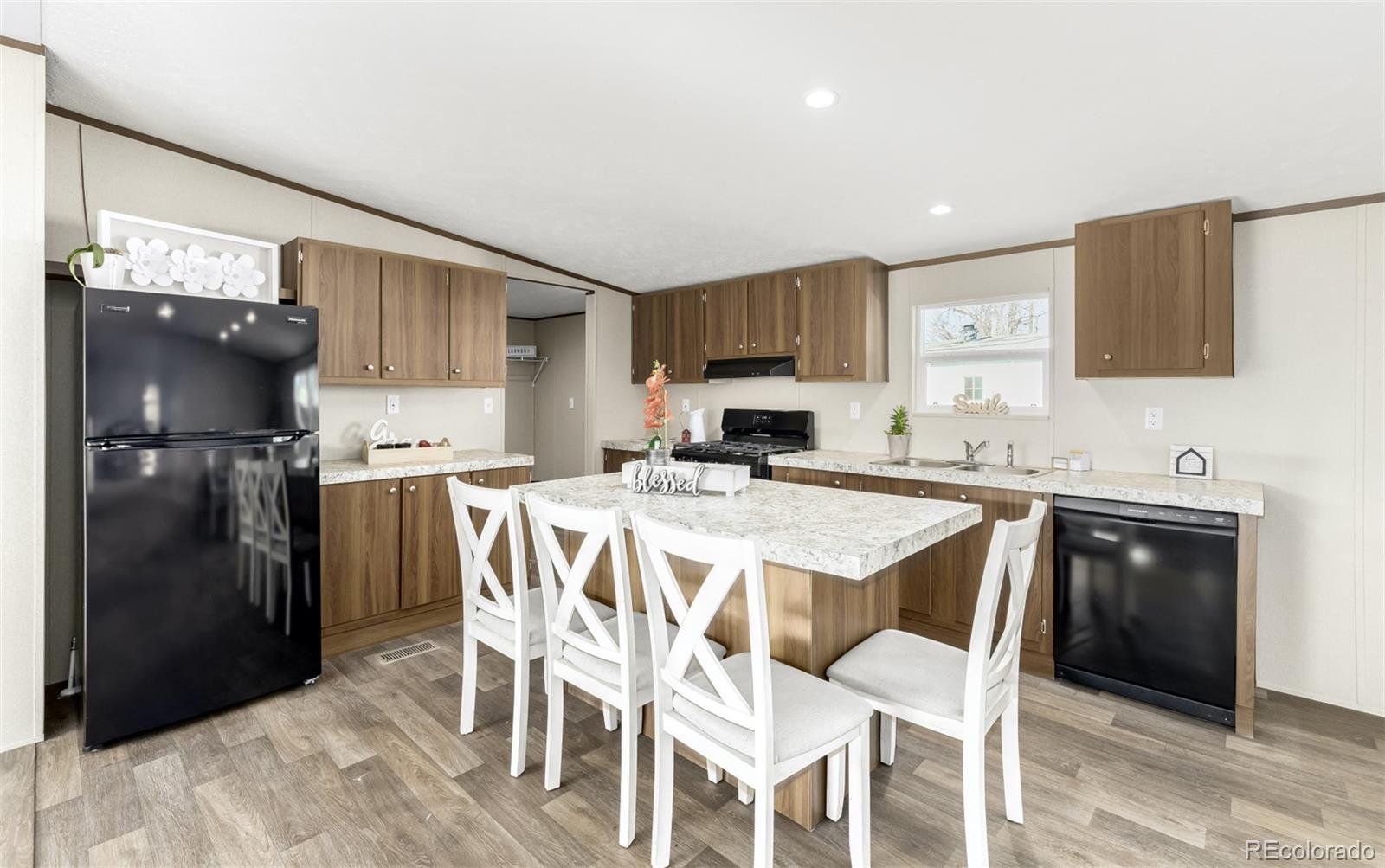 Photo of Listing #9683801