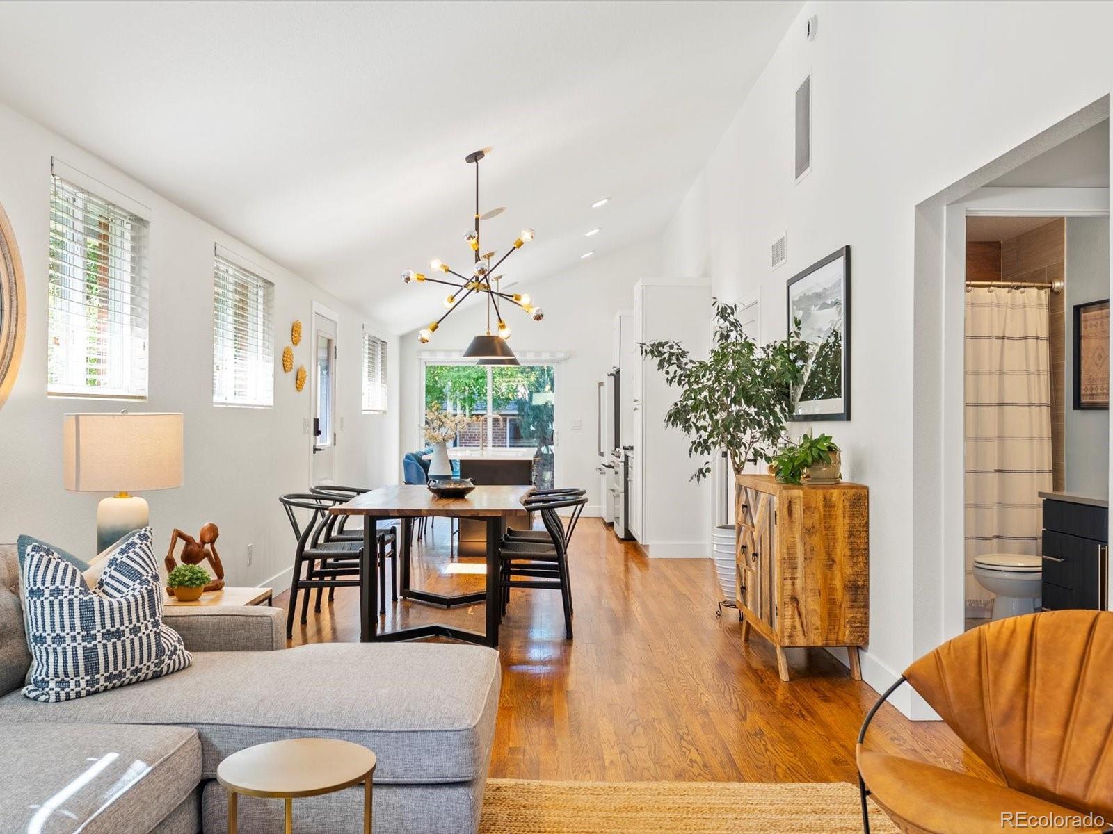 Photo of Listing #1517691