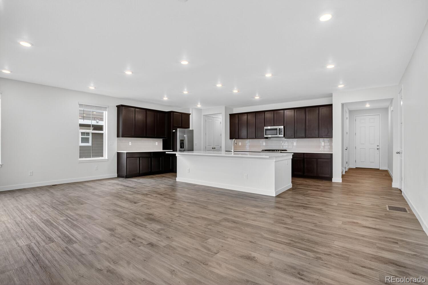 Photo of Listing #1521908