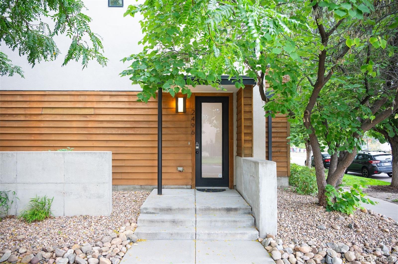 Photo of Listing #1529776