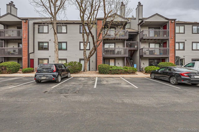 6388 Oak Court 203, Arvada