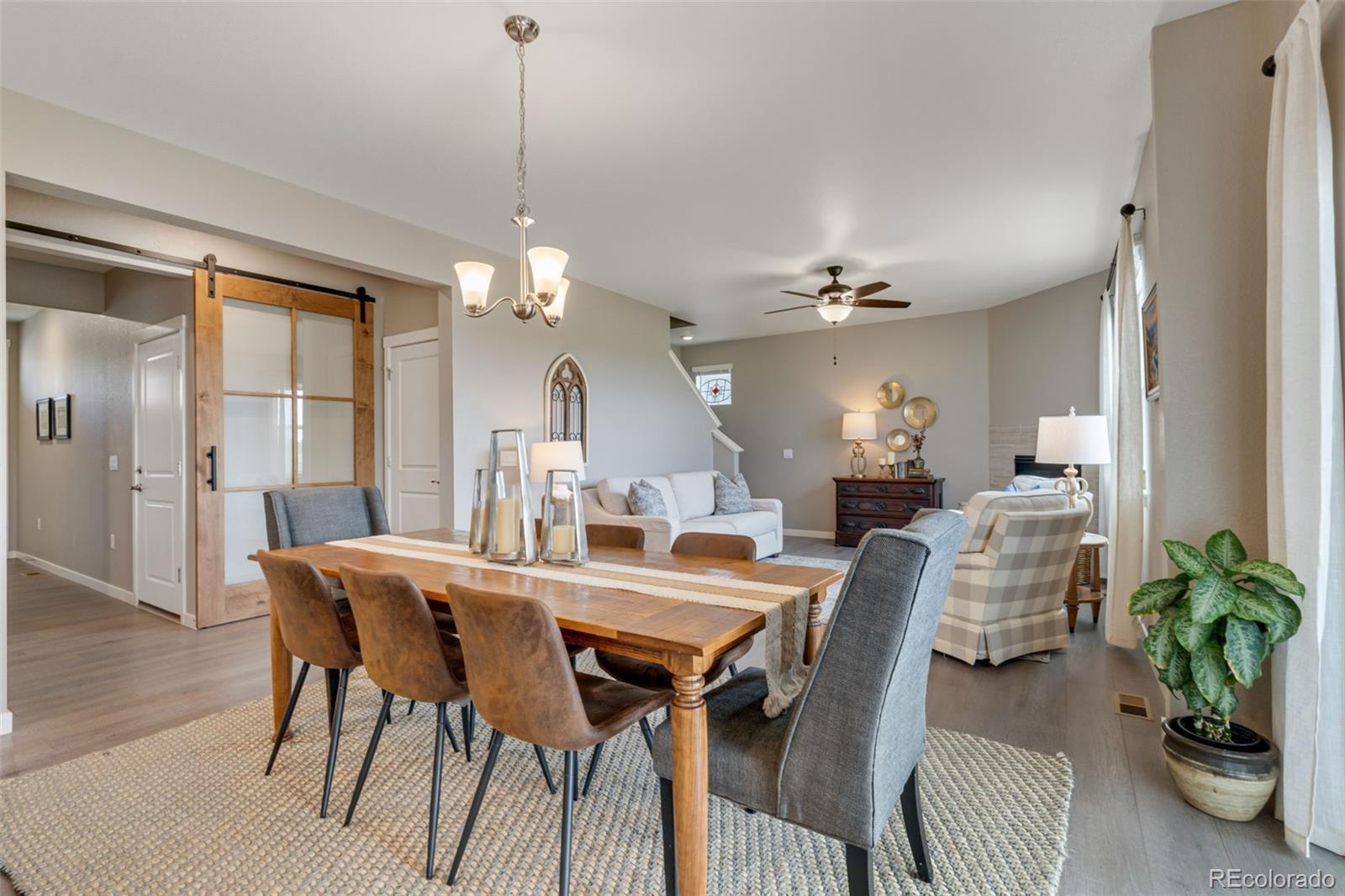 Photo of Listing #1561865