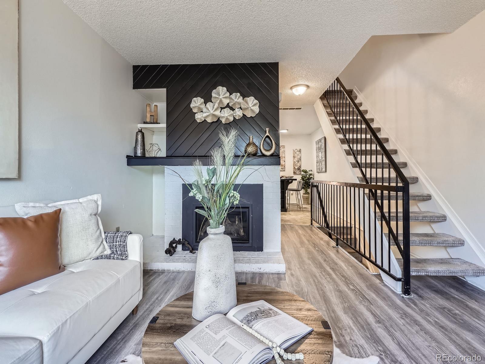 Photo of Listing #1600739