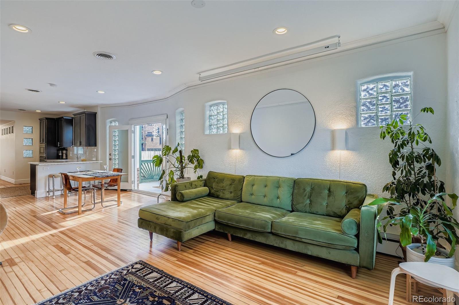 Photo of Listing #1609231