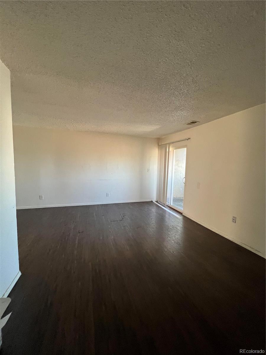 Photo of Listing #1630057