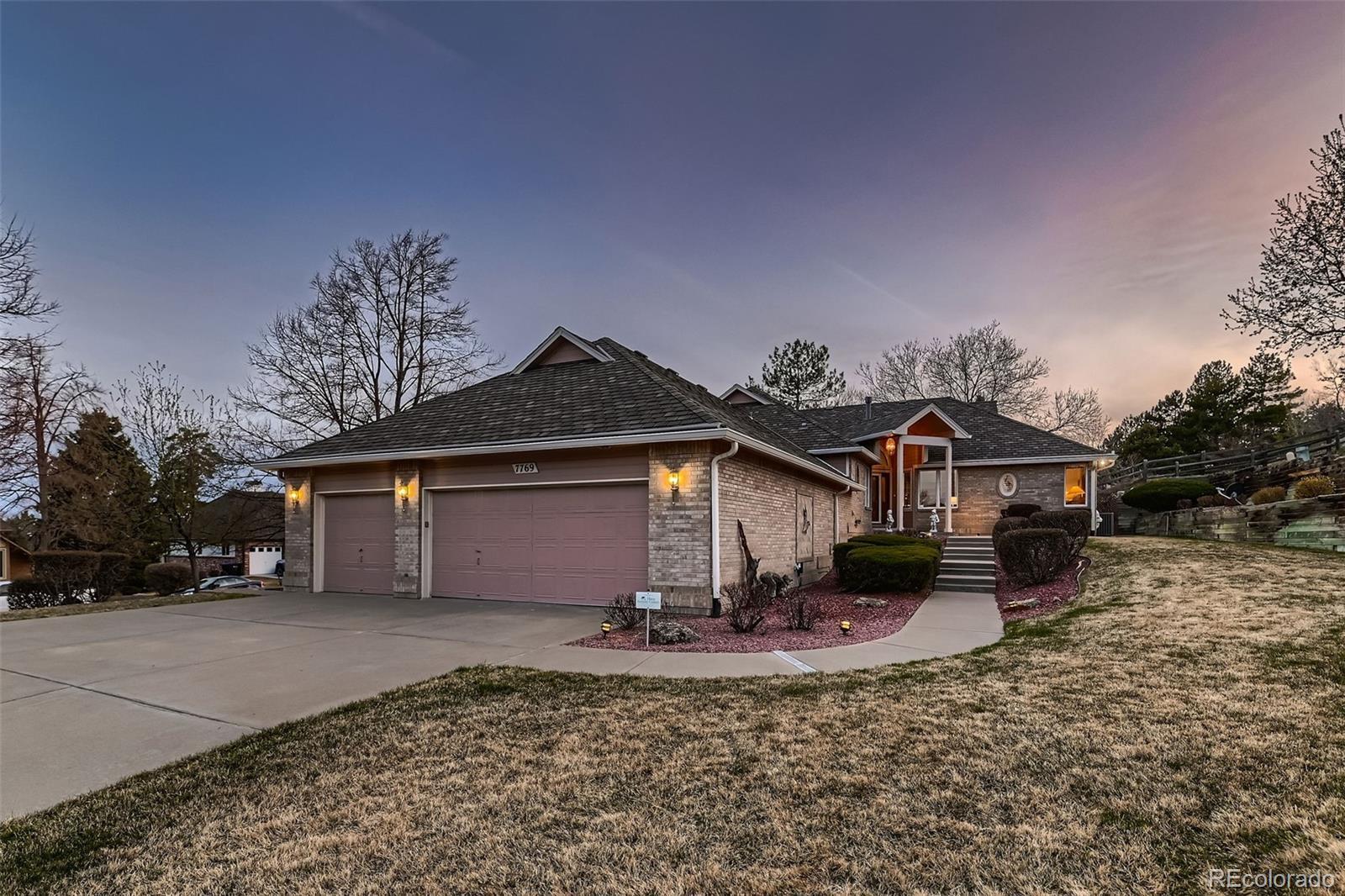 Photo of Listing #1631554