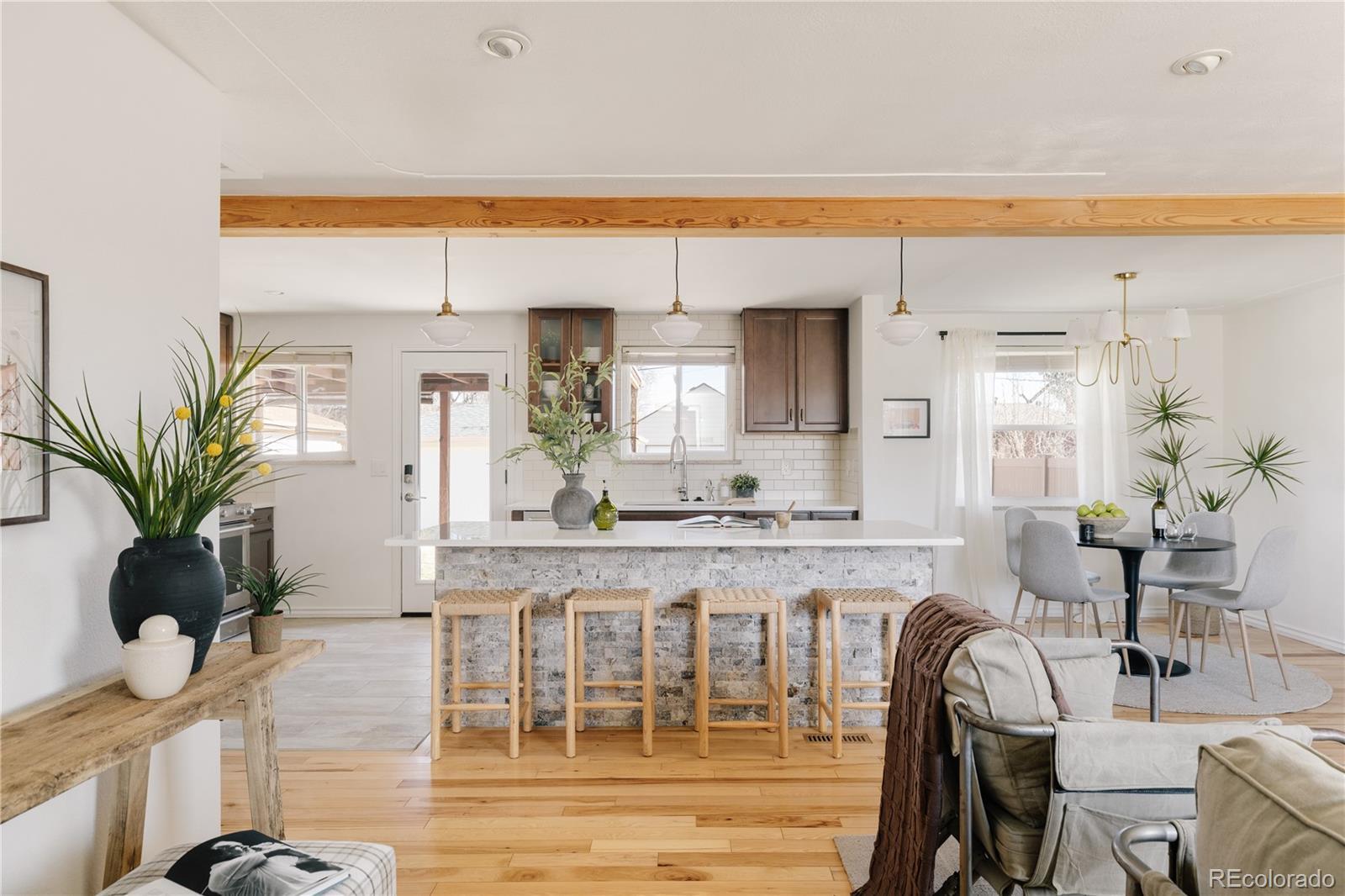 Photo of Listing #1656215