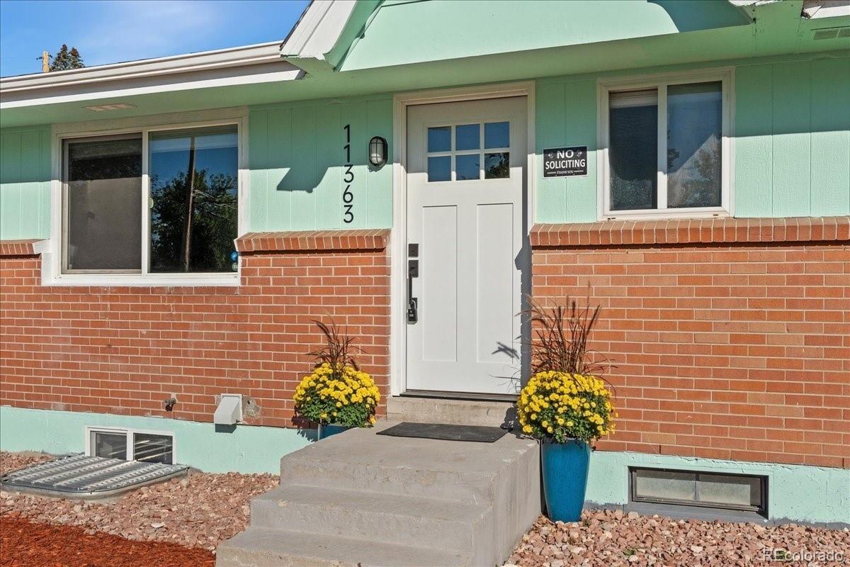 Photo of Listing #1662303