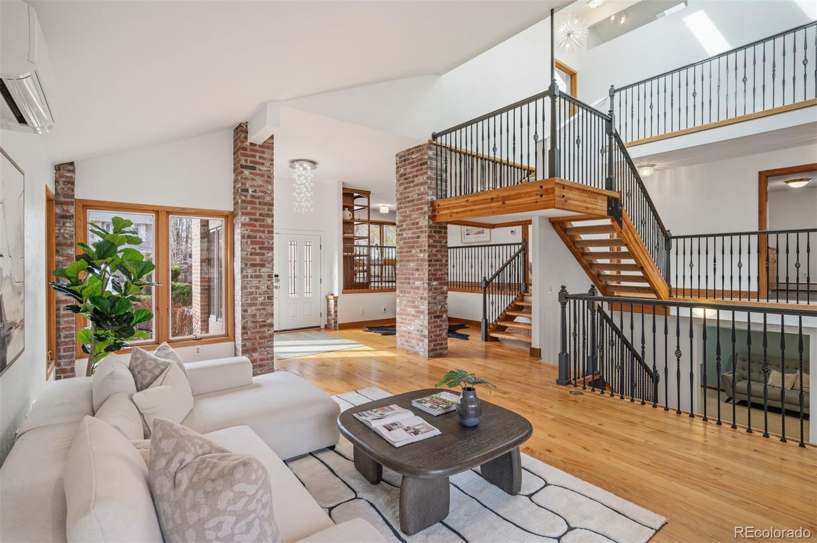 Photo of Listing #1662990