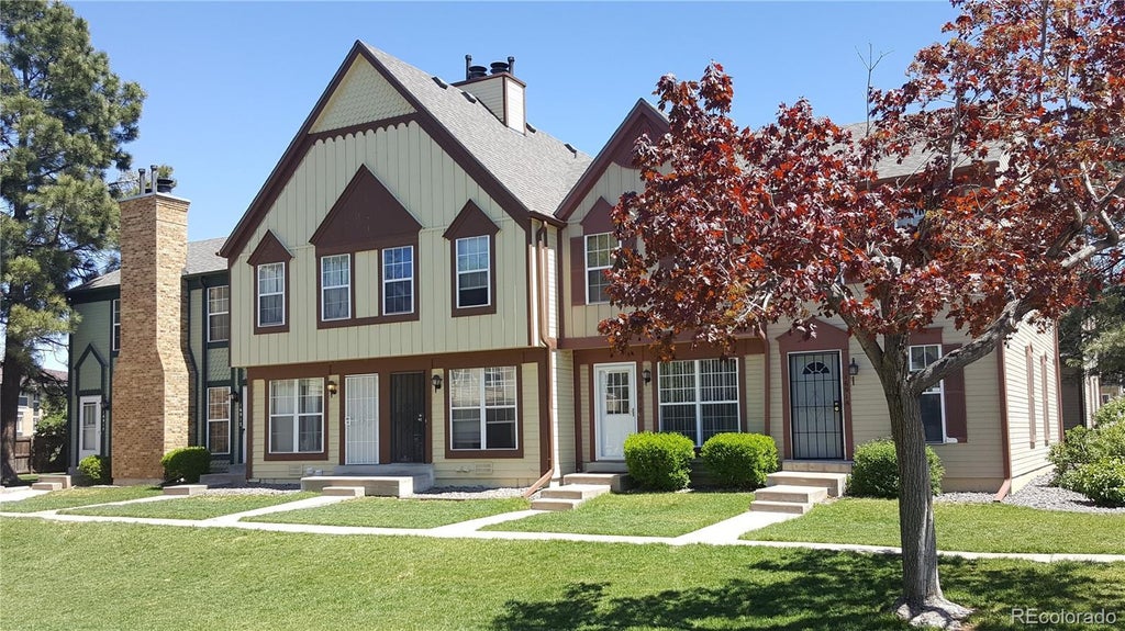 1691 S Blackhawk Way C, Aurora