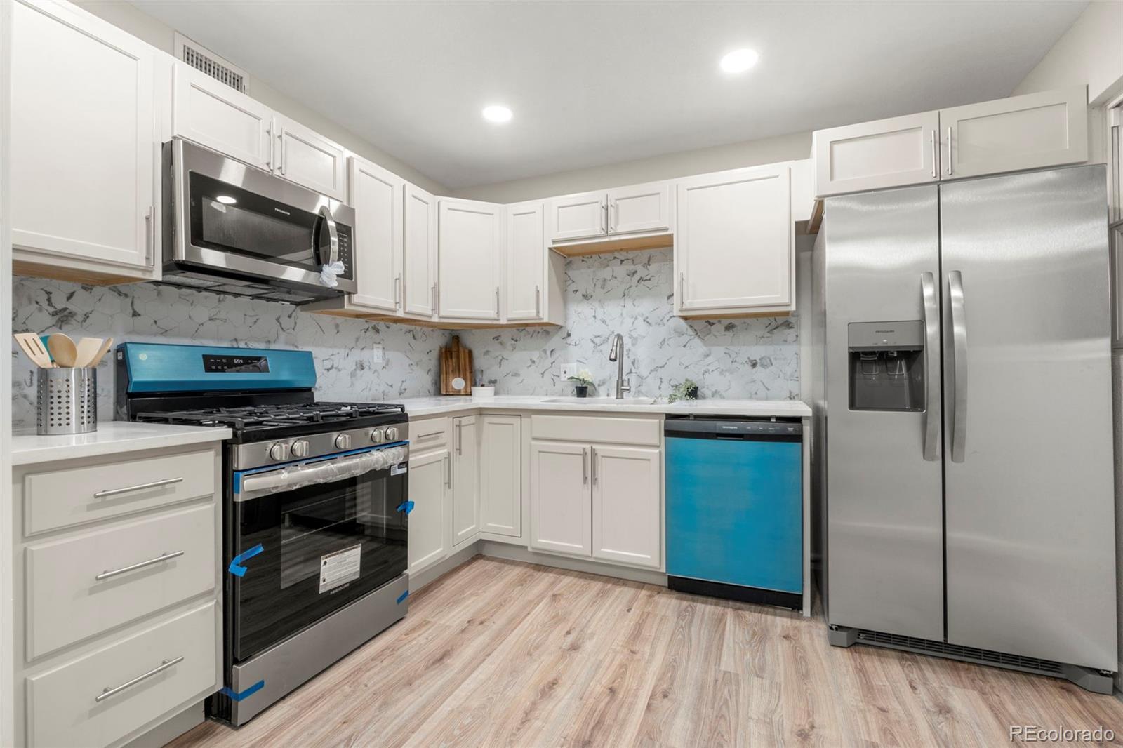 Photo of Listing #1666631