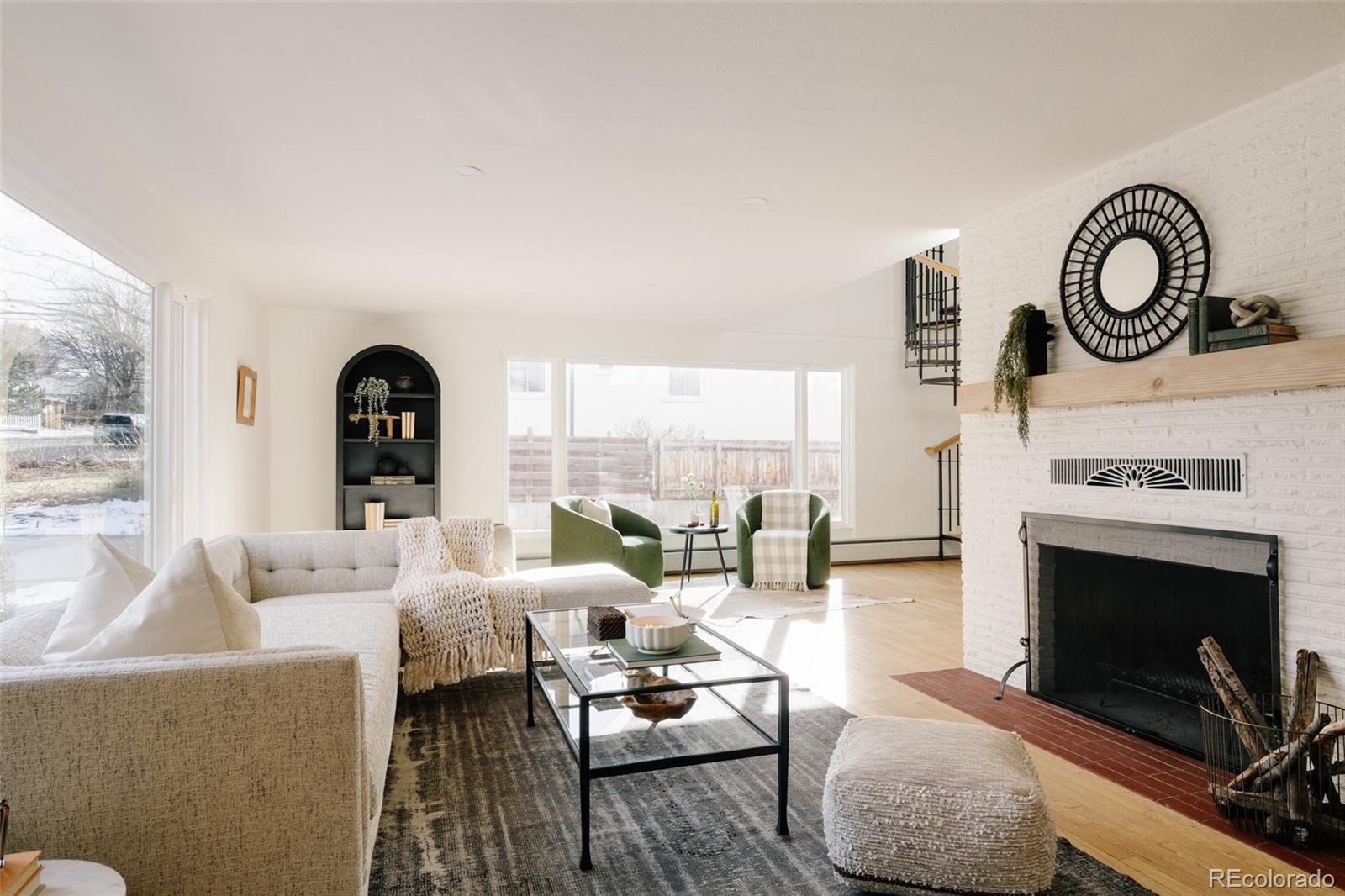 Photo of Listing #1681216