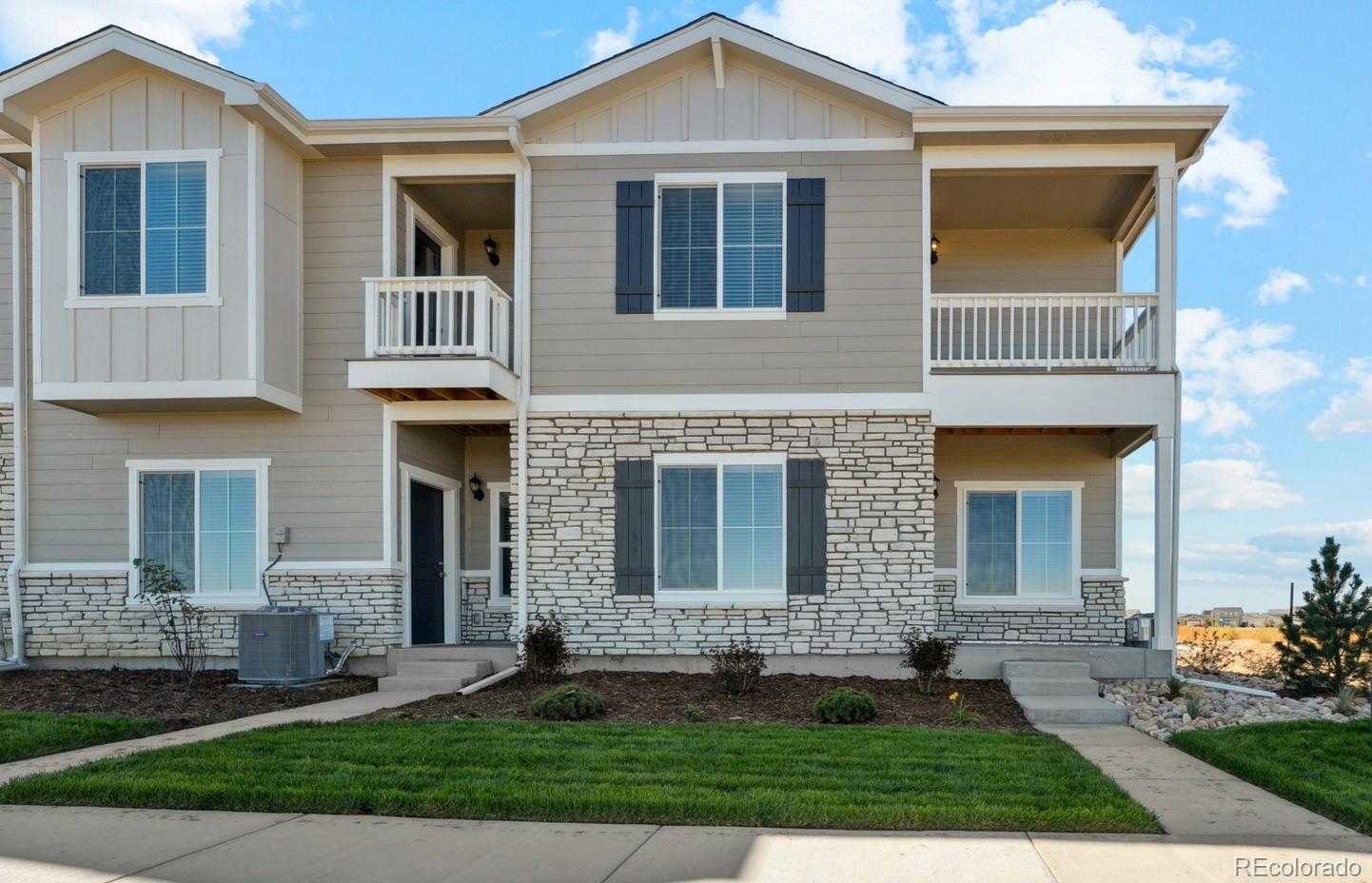 Photo of Listing #1681373