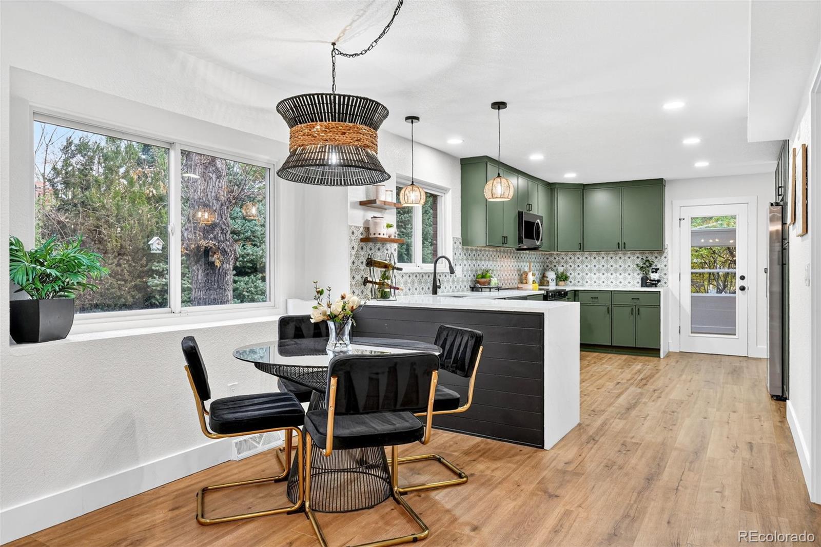 Photo of Listing #1726530