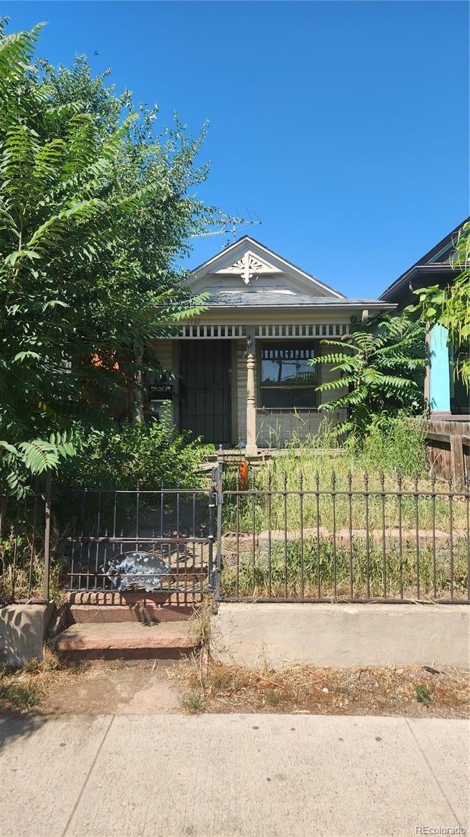 Photo of Listing #1735526