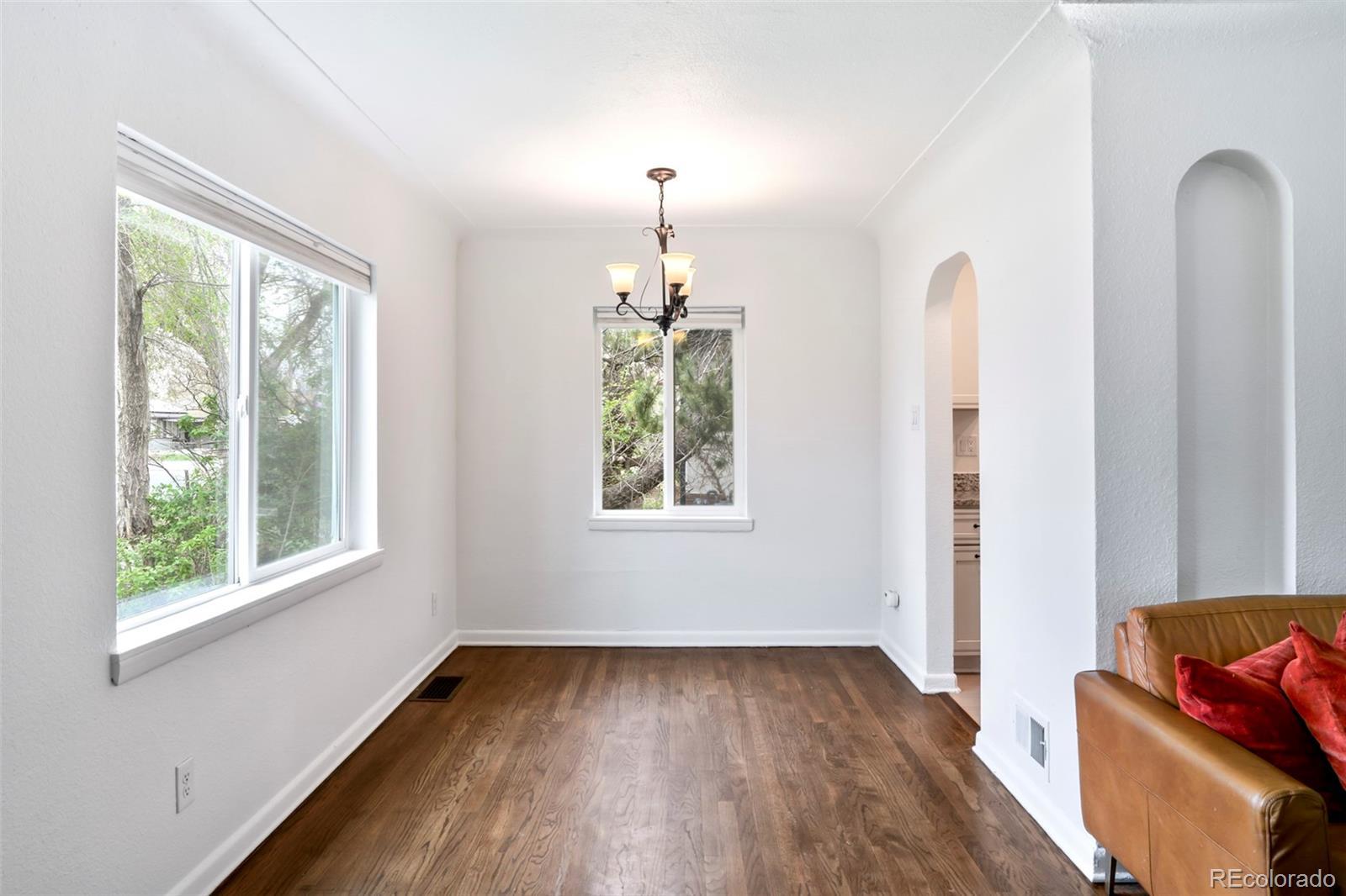 Photo of Listing #1736185