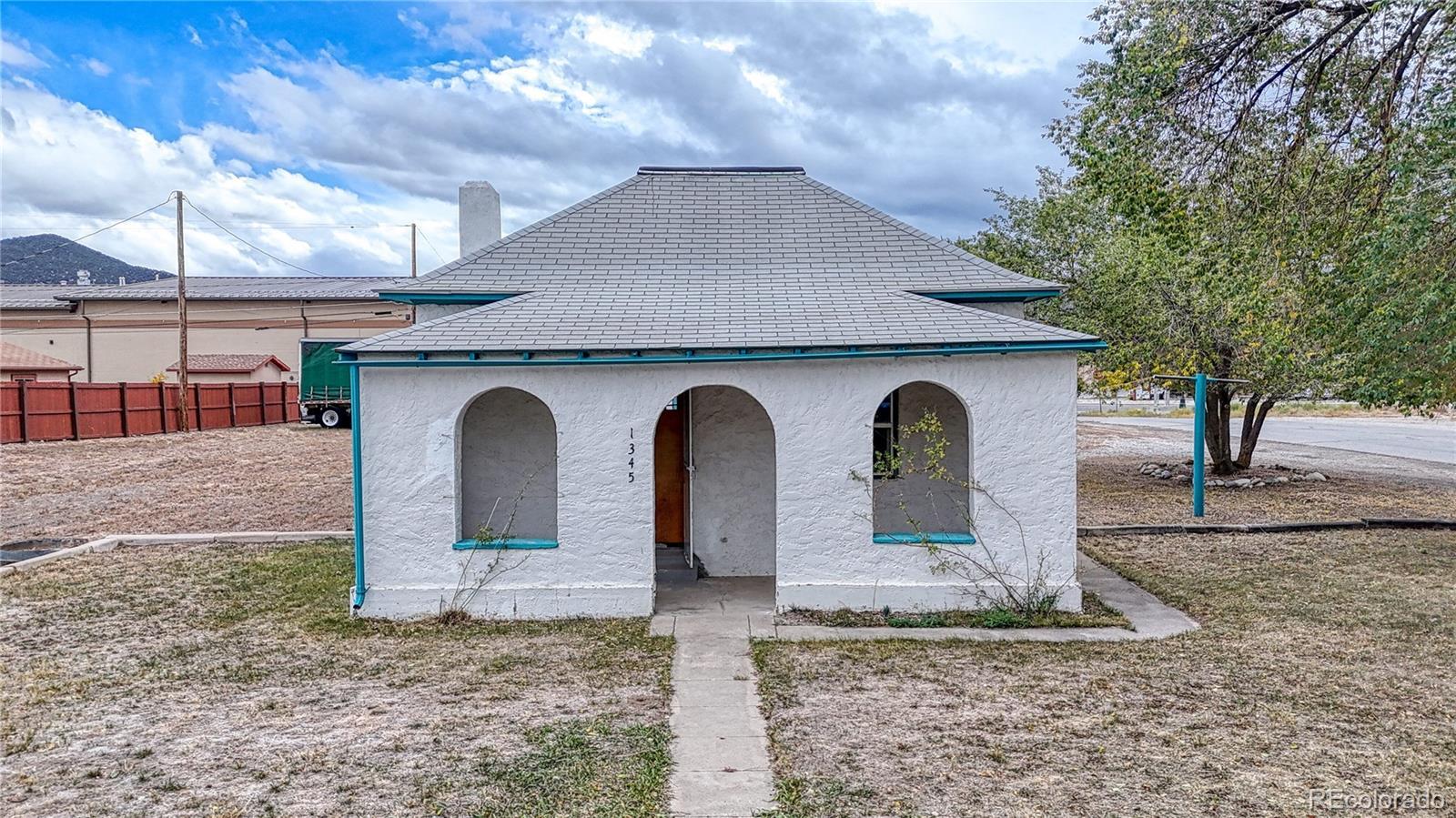 Photo of Listing #1742373