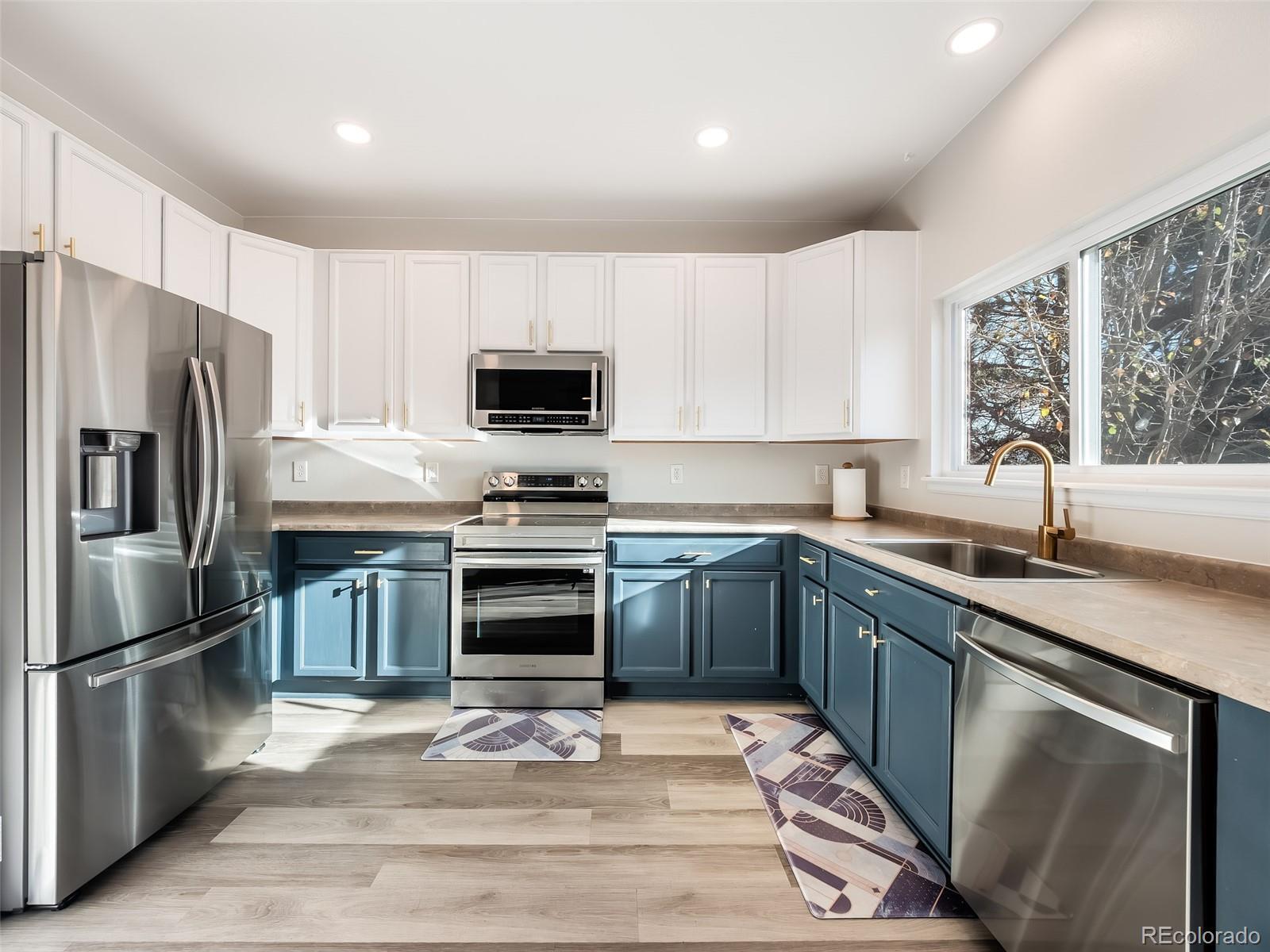 Photo of Listing #1743242