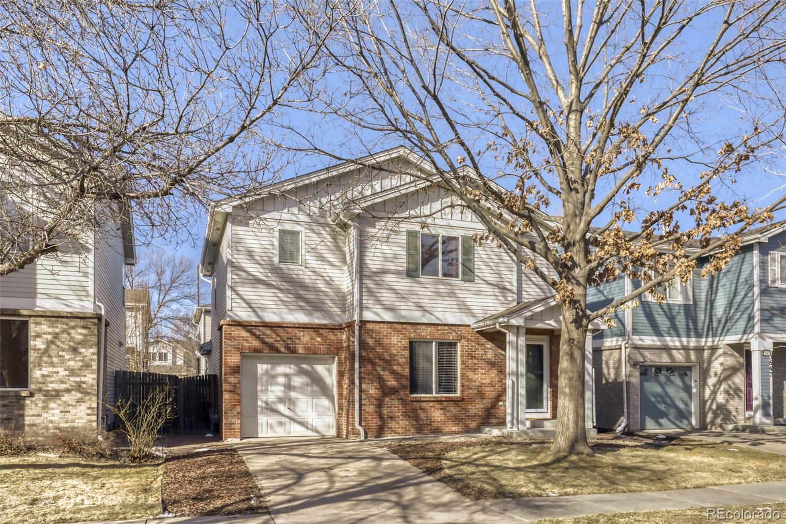 Photo of Listing #1744816