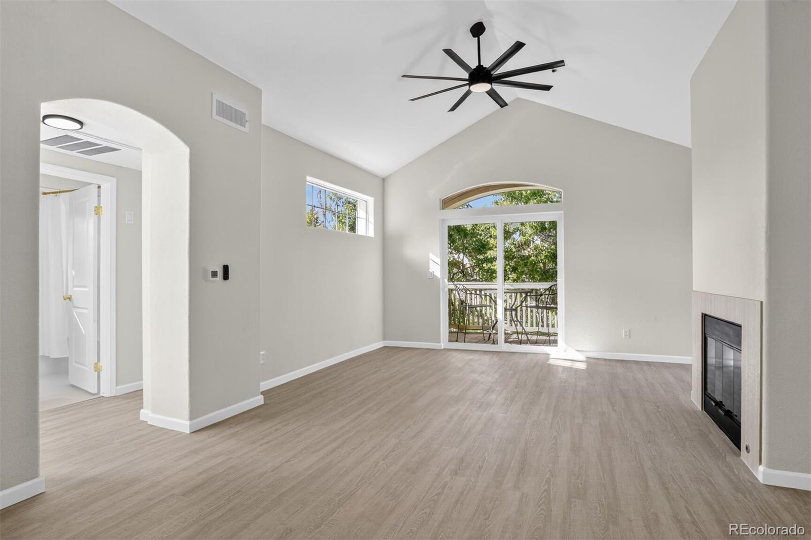 Photo of Listing #1745424