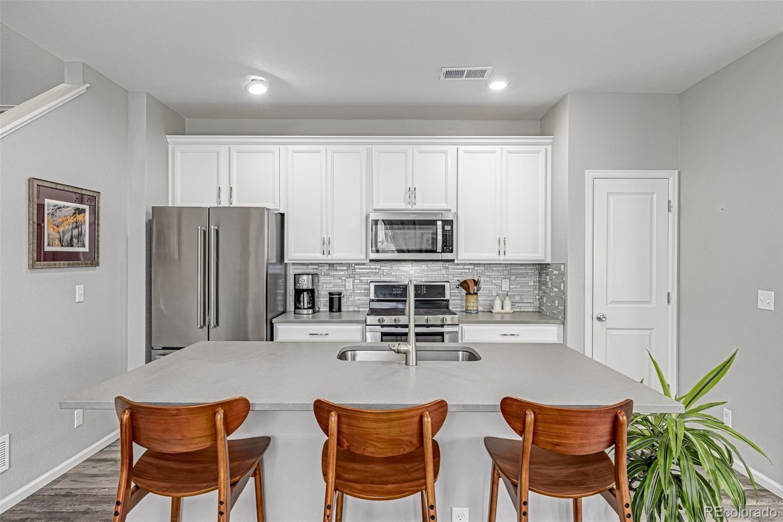 Photo of Listing #1752181