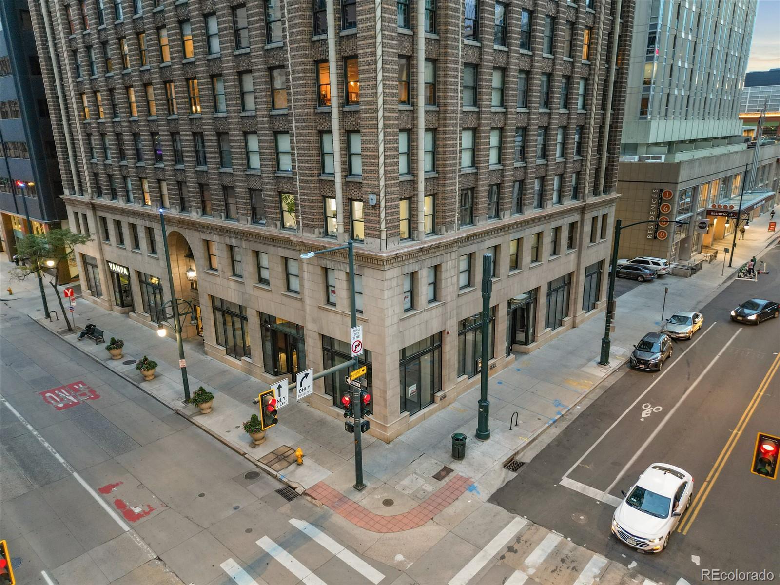 Photo of Listing #1811336