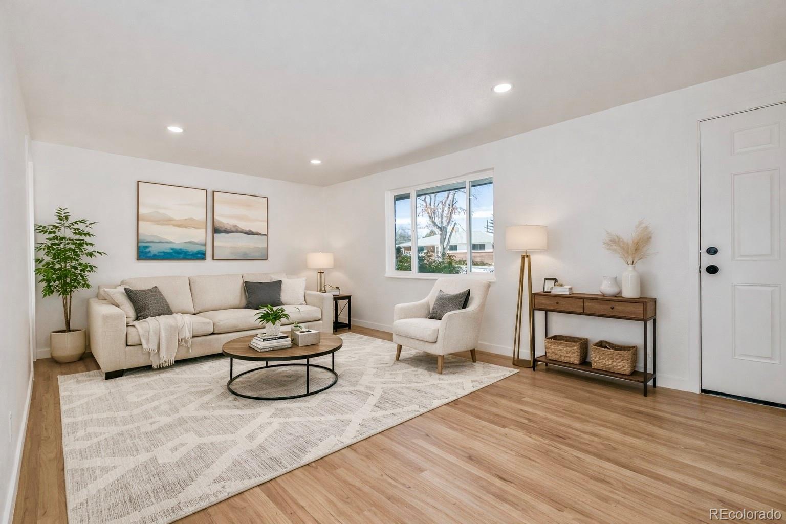 Photo of Listing #1816929