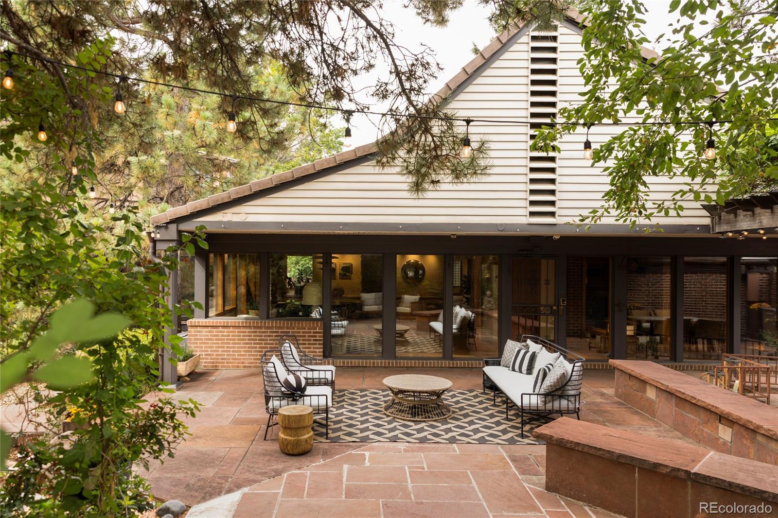 Photo of Listing #1825103