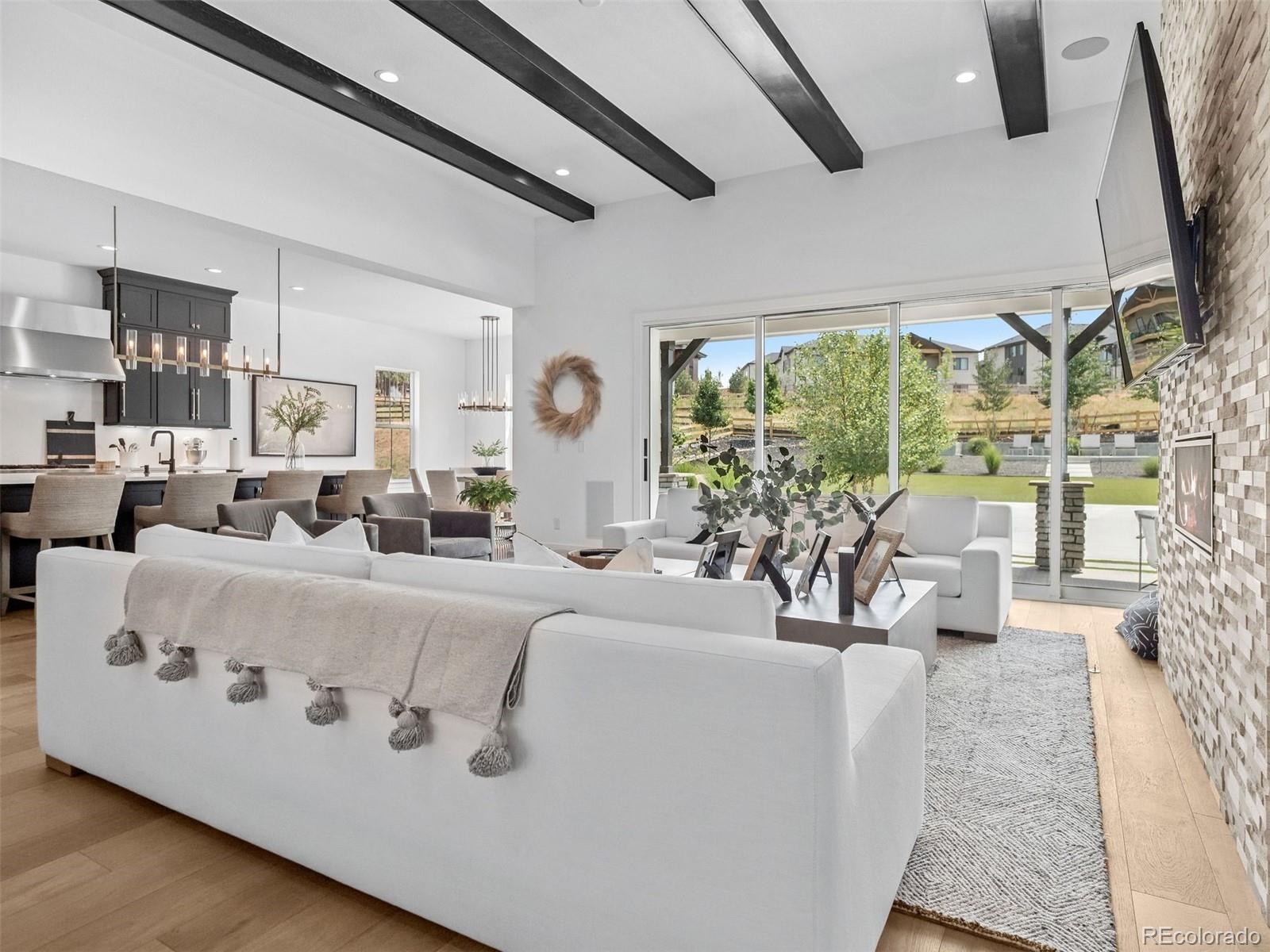 Photo of Listing #1832079