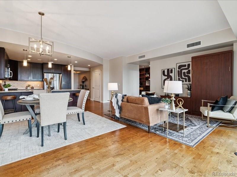 Photo of Listing #1837725