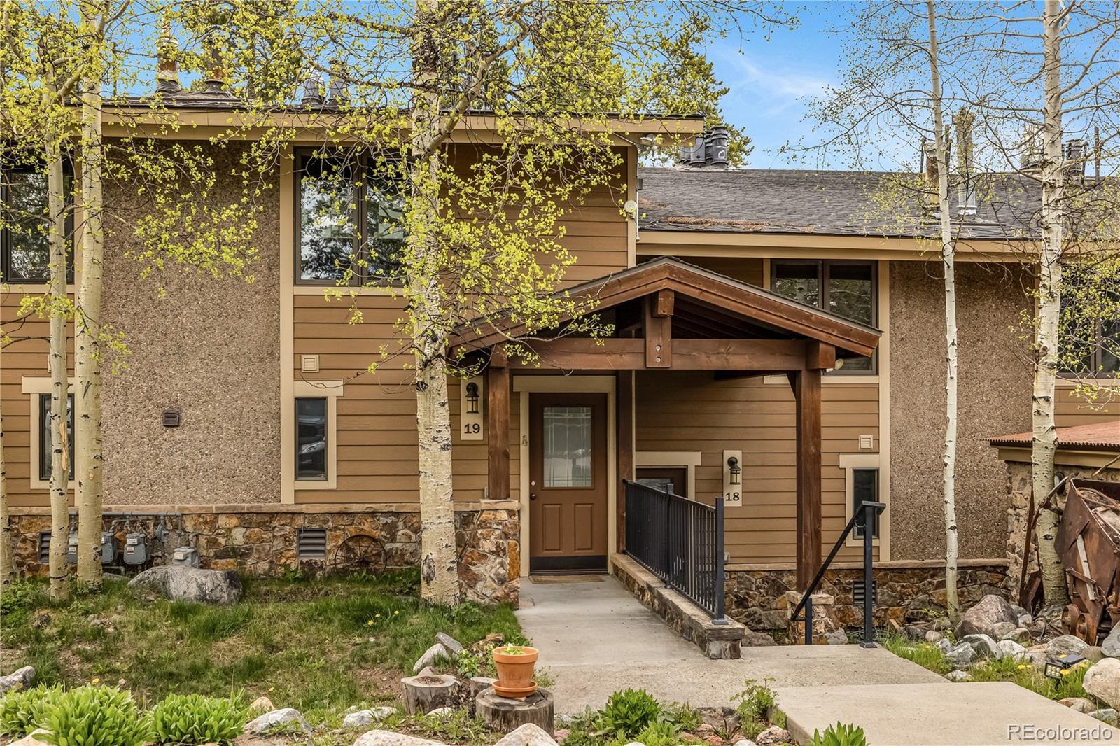 Photo of Listing #1840107