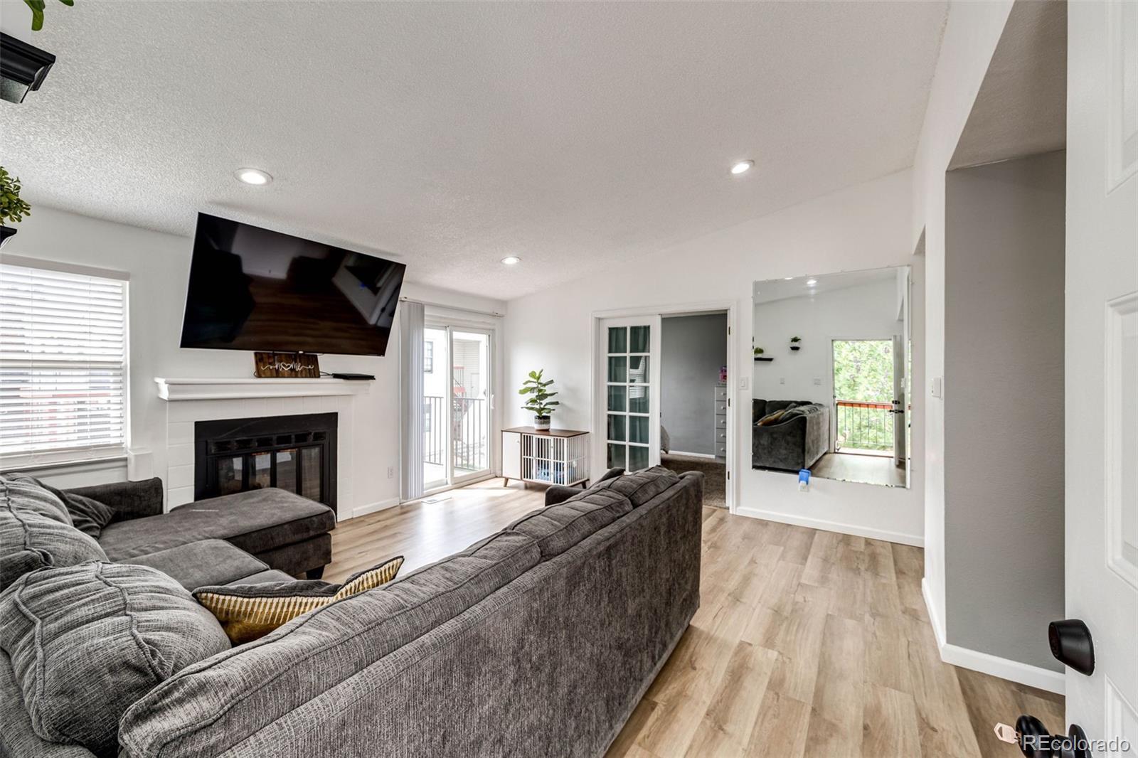 Photo of Listing #1883592