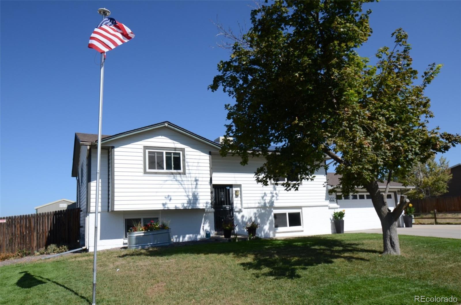 Photo of Listing #1886110