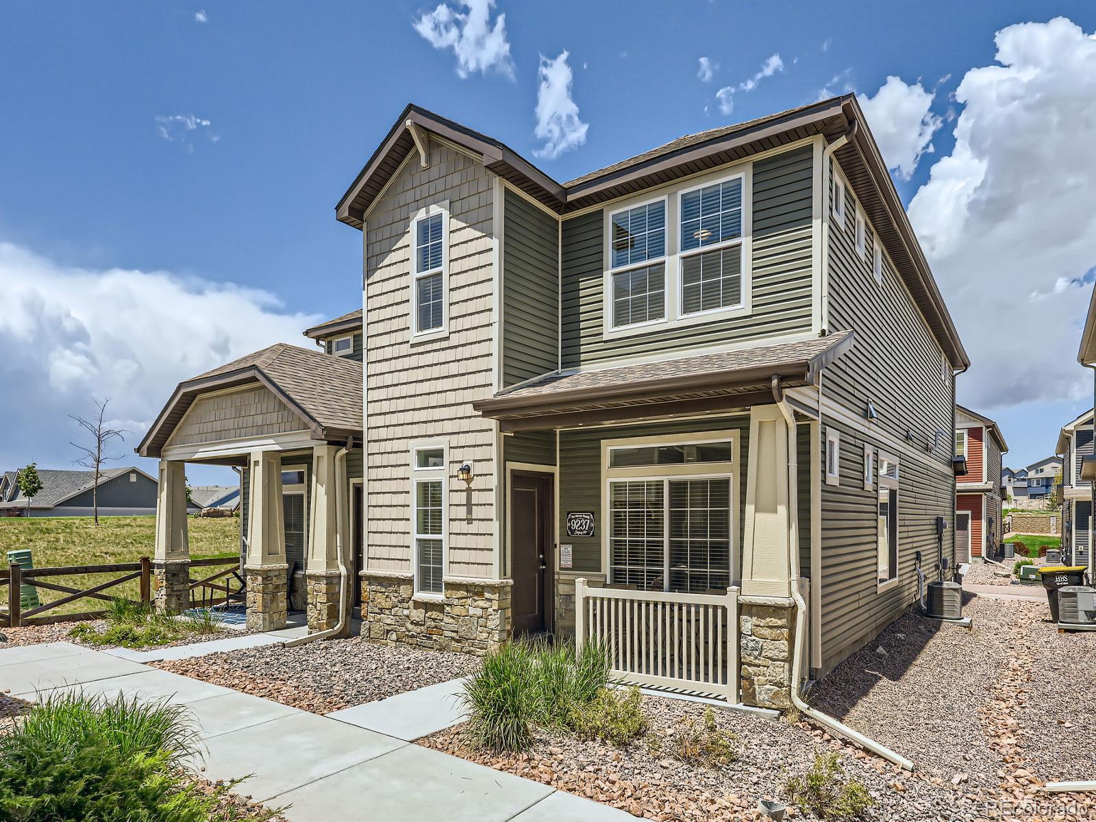 Photo of Listing #1888237