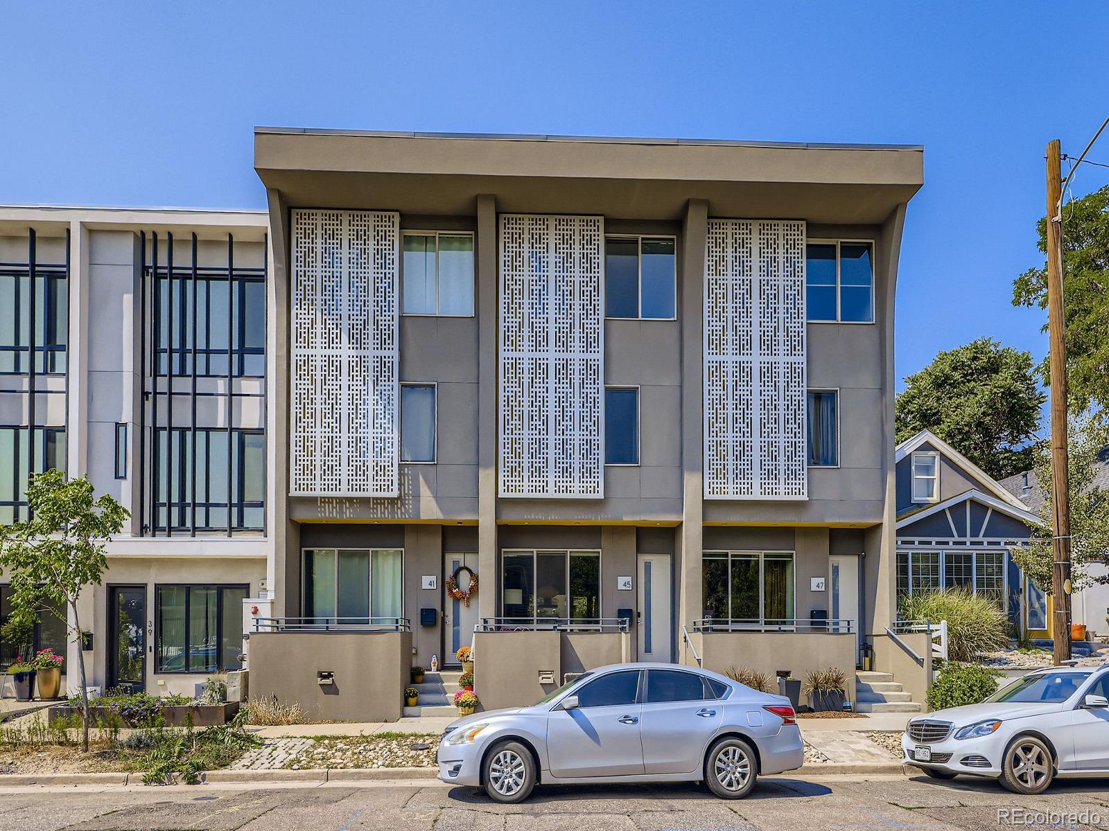 Photo of Listing #1895516