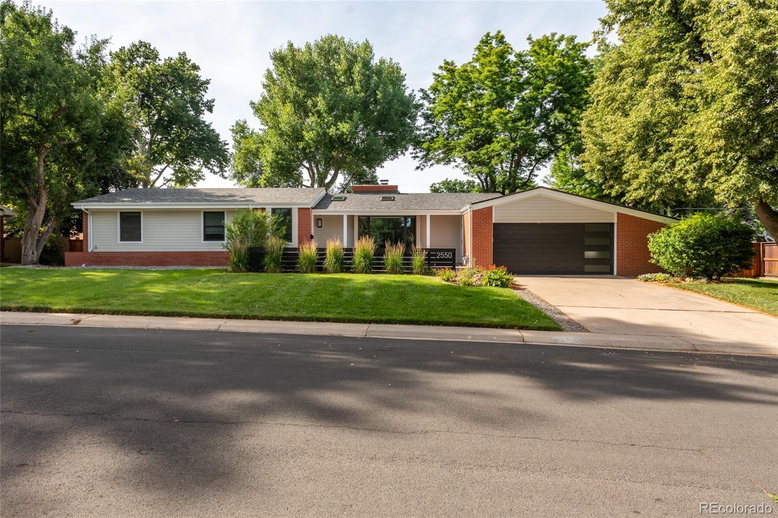 Photo of Listing #1903191