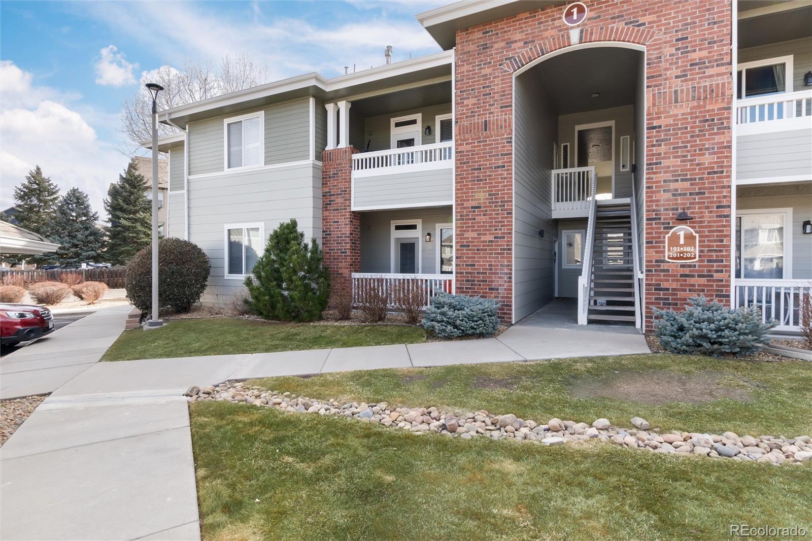 Photo of Listing #1913418