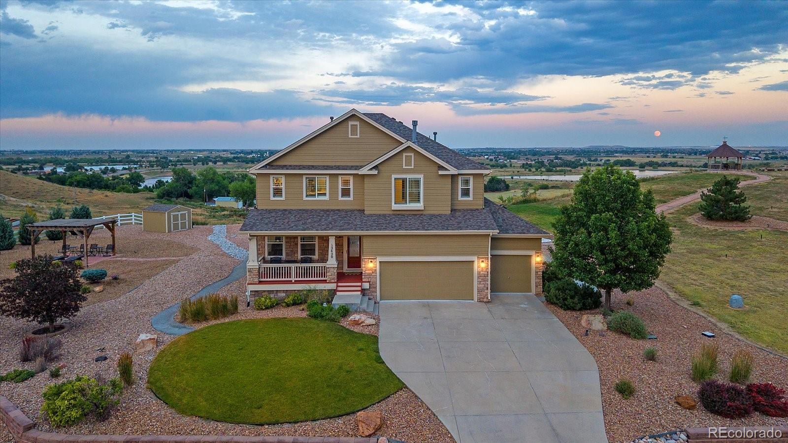 Photo of Listing #1915026