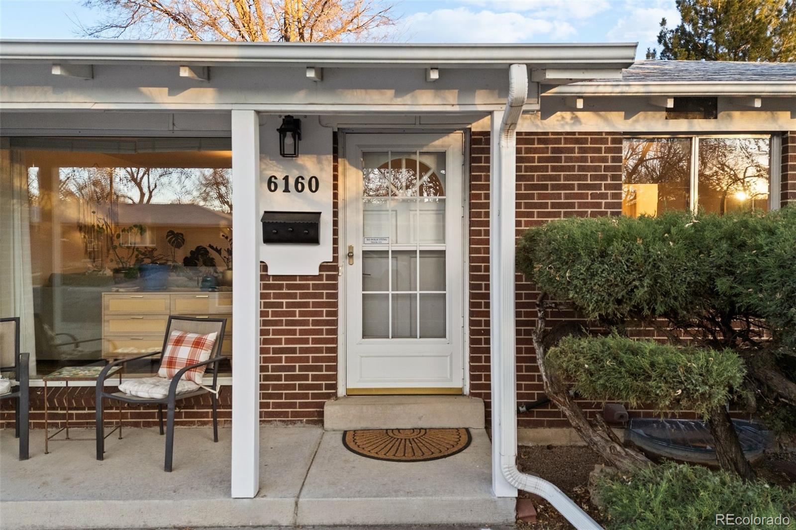 Photo of Listing #1917402