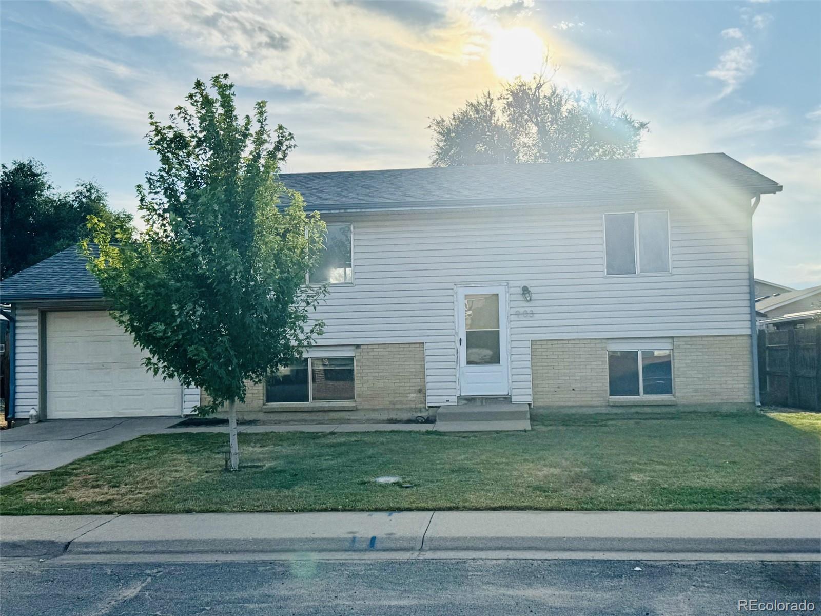 Photo of Listing #1929889