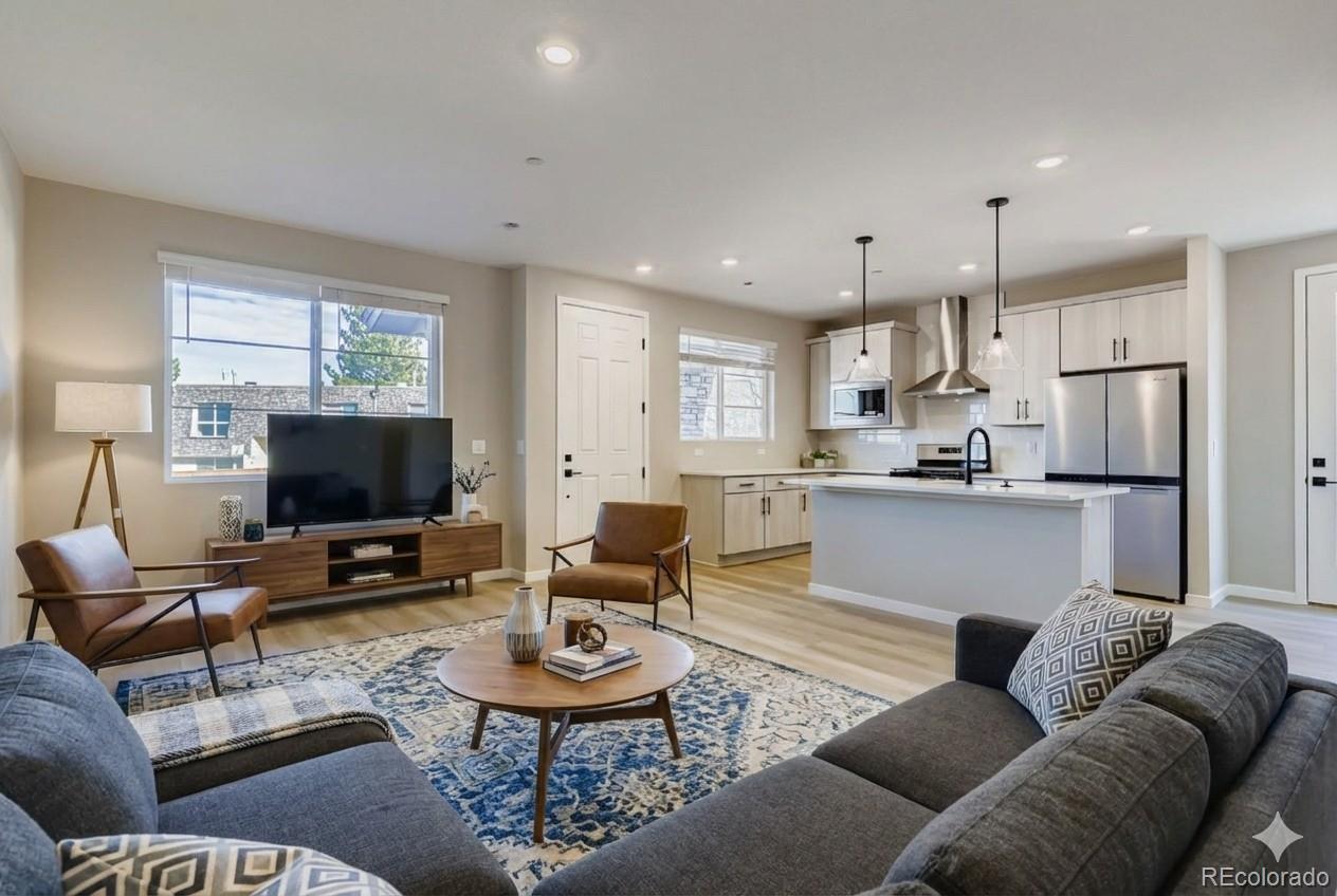 Photo of Listing #1940217