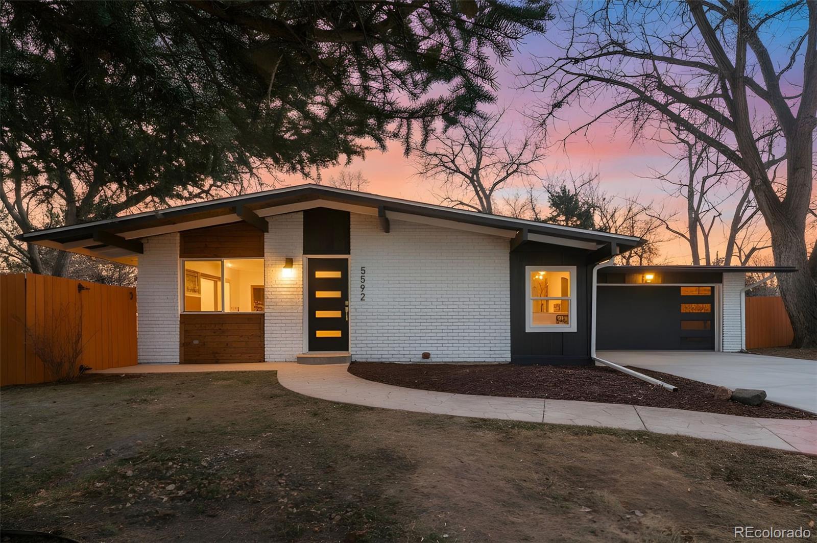 Photo of Listing #1963458