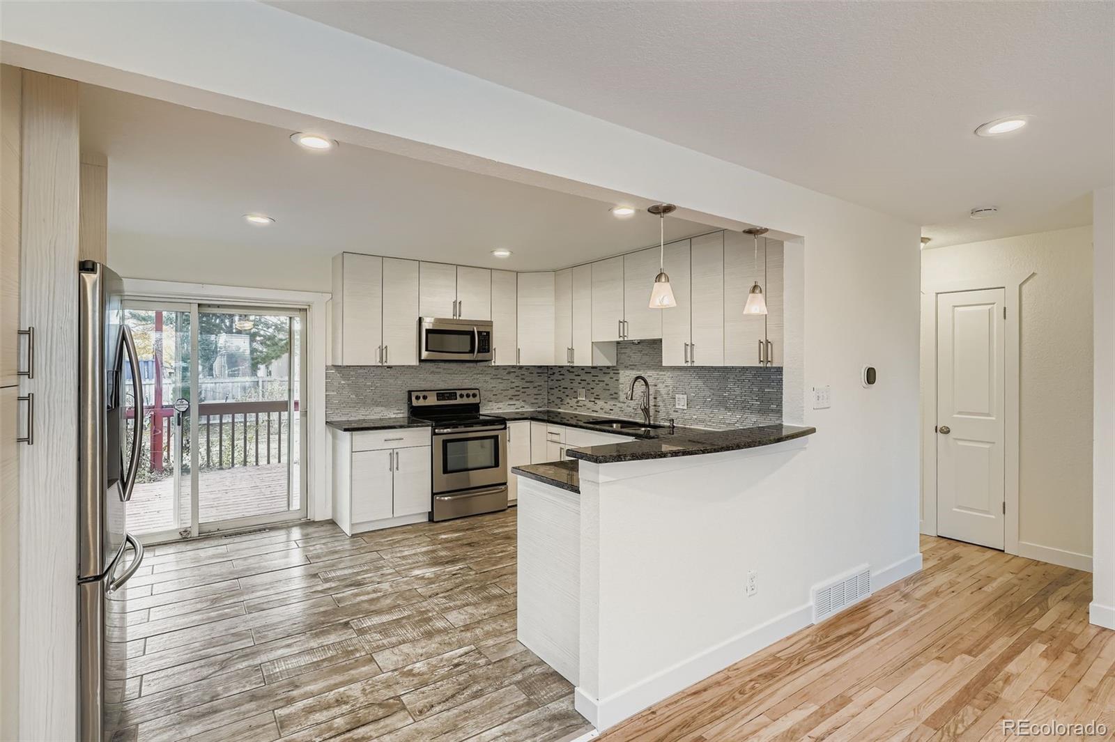 Photo of Listing #1963715